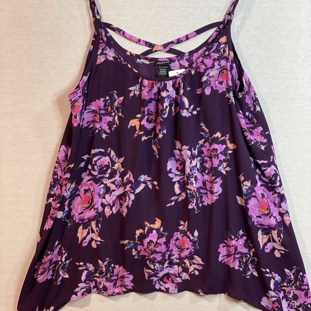 Torrid 1X Purple Floral Cami Blouse Cage Back Handkerchief